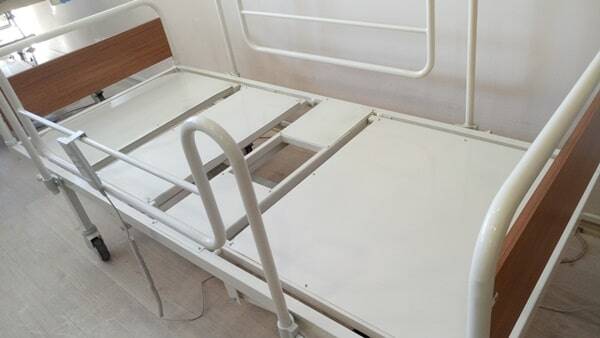 2 Motorlu Lazımlıklı Hasta Yatağı ES-151/T