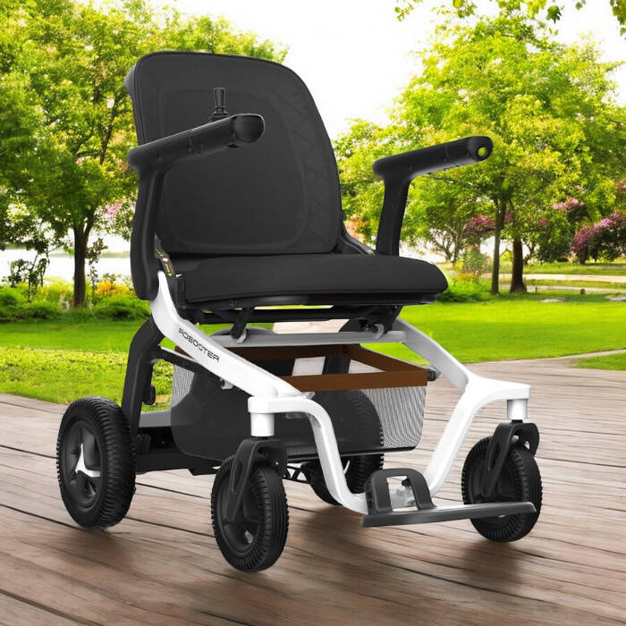 E40-10 ve 20 Robooter Akülü Tekerlekli Sandalye