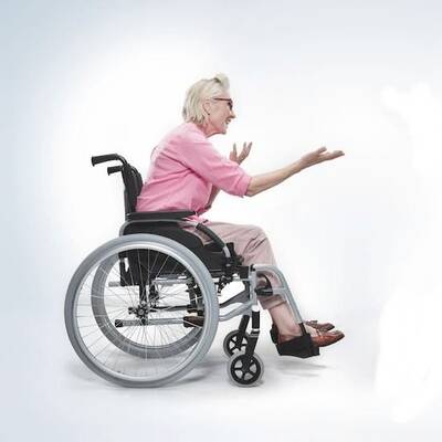 Invacare Action 2 NG Tekerlekli Sandalye *Yeni Nesil*