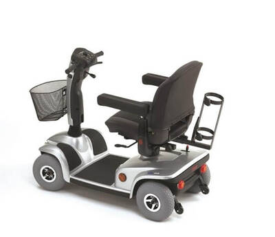 Invacare Leo Scooter - 4 Tekerli akülü engelli scooter