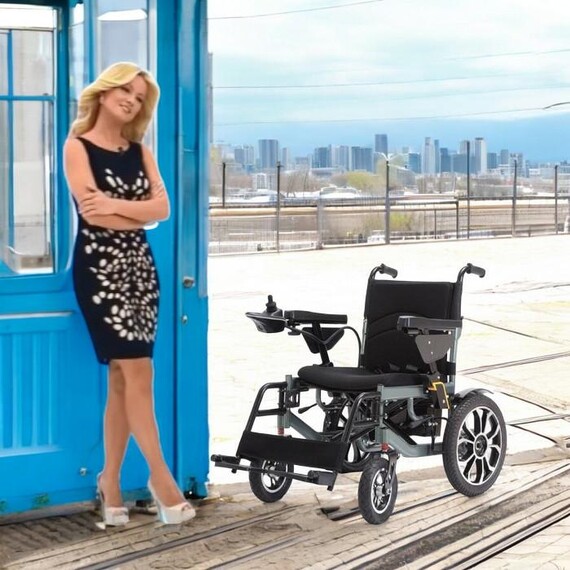  - Müge Anlı Bağış Akülü Sandalye Modeli Gold G200