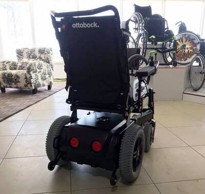 Ottobock B 400 Akülü Sandalye