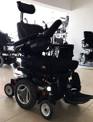 Permobil M300 Ful Özellikli Akülü Sandalye