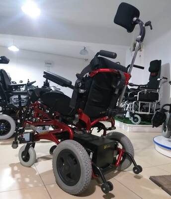 Vasilli For Ayağa Kaldıran Akülü Sandalye